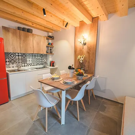 Apartment Battisti Hospitality - Si, Viaggiare
